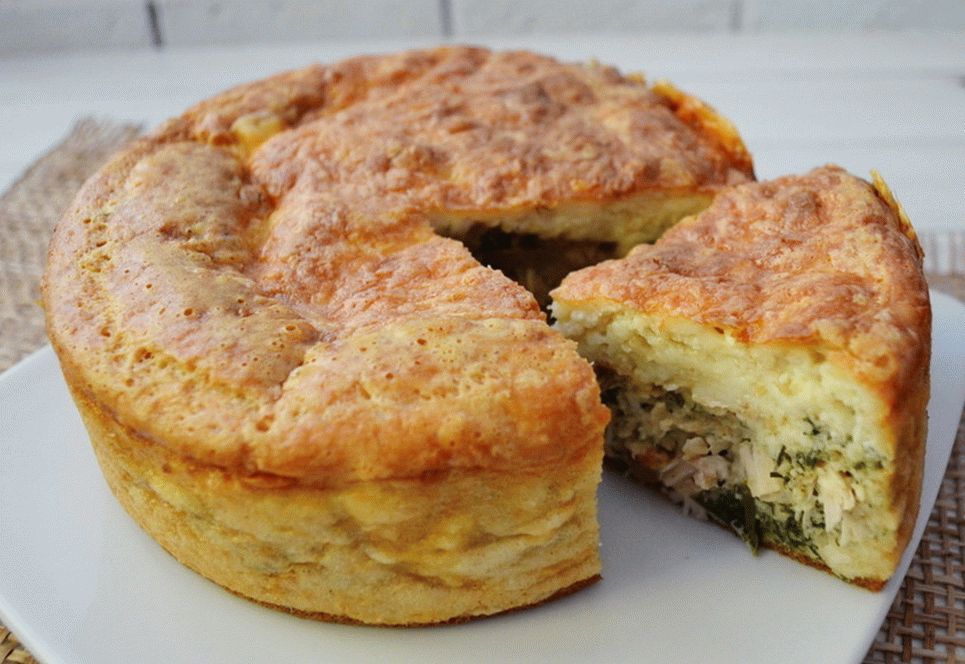 Pie with mushrooms and meat
