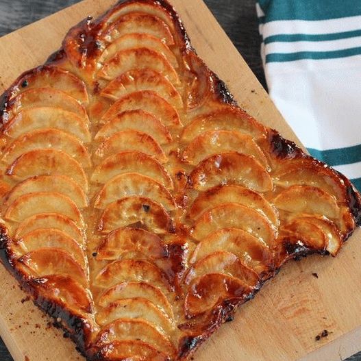 Photo Pie with caramel apples