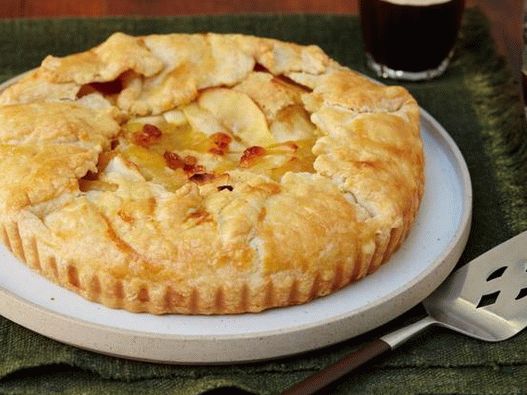 Photo Pie with caramel apples and brown butter