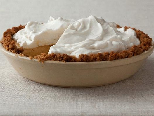 Photo Pie with pumpkin mousse without baking