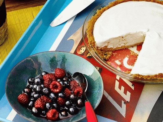 Photo Pie with frozen lemon filling