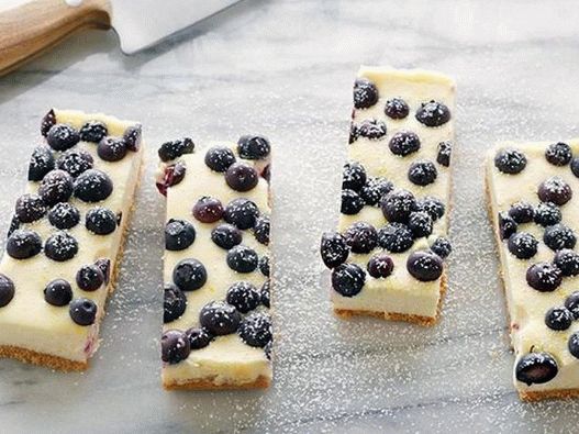Photo Lemon-Blueberry Cheesecake Cakes