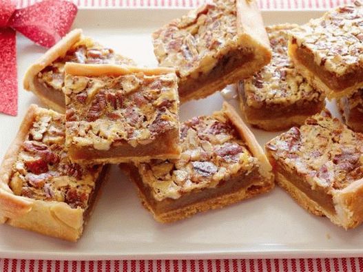 Photo Pecan Cakes