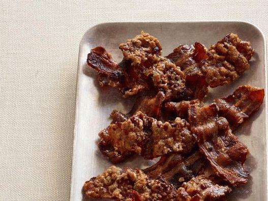 Caramelized Bacon with Nuts