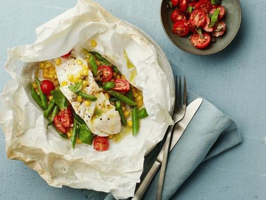 Cod in parchment with tomato and basil salsa