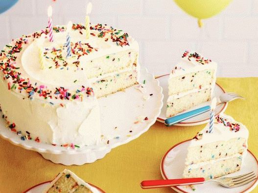 Dish Photography - Classic Birthday Cake