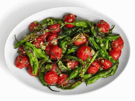 Photo - Stir-fry made of tomatoes and peppers