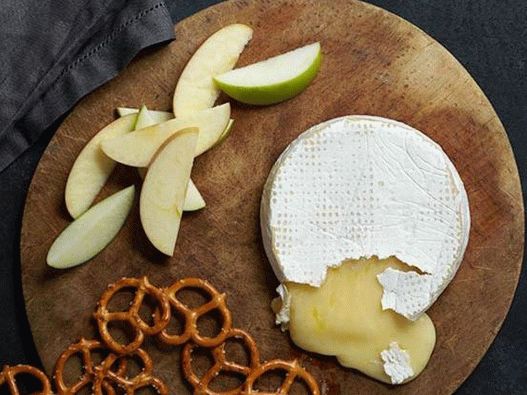 Dish Photography - Baked Brie Cheese