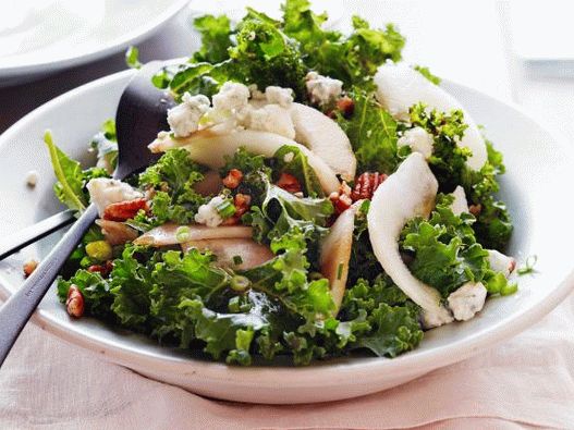 Photo Simple salad with kale kale