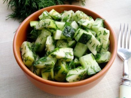 Plain green salad