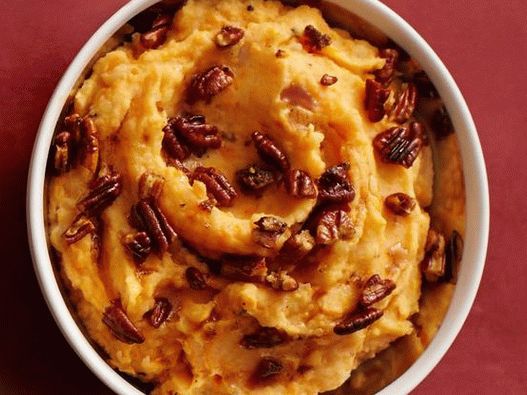 Photo of sweet potato puree with caramel nuts