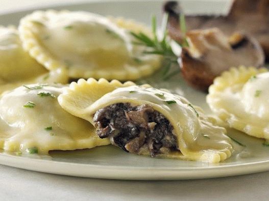 Photo of Ravioli with mushrooms, eggplant and goat cheese