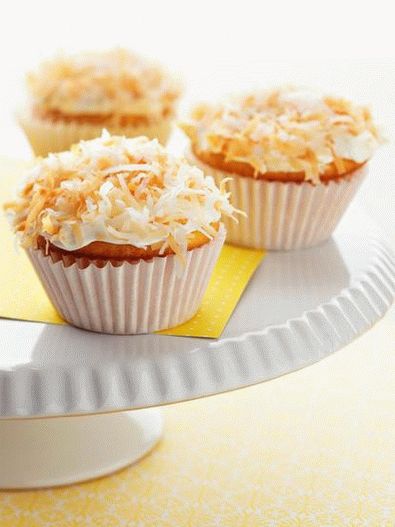 Coconut Cupcakes with Lemon Filling