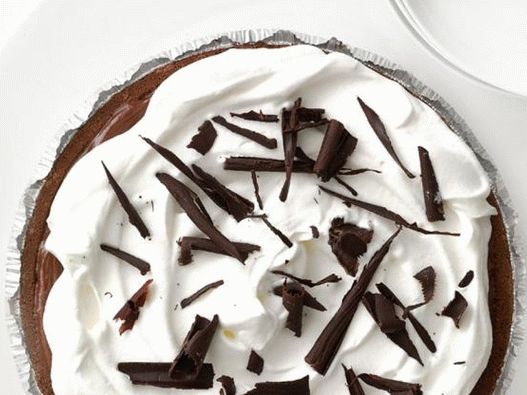 Photo - Chocolate sand cake with whipped cream