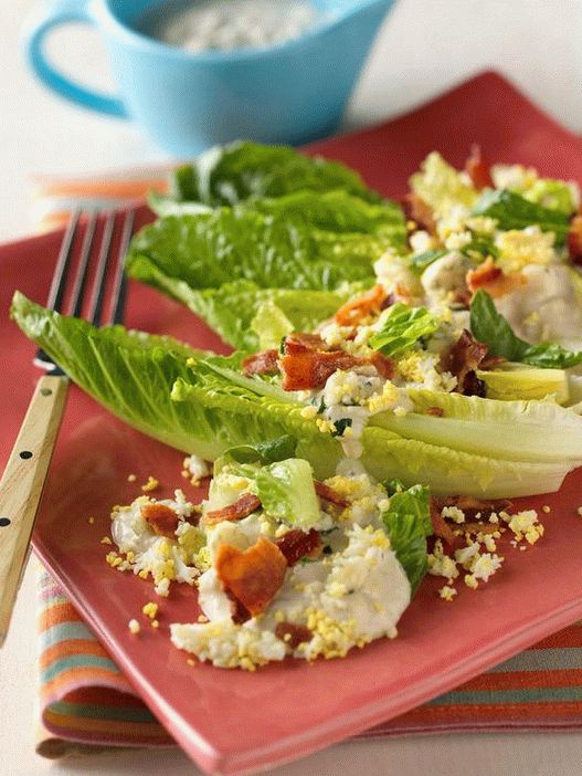 Photo of the dish - Boats with lettuce, egg and blue cheese