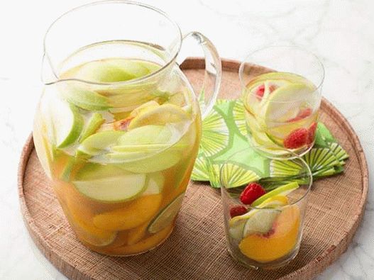 Photos - White Sangria in Spanish