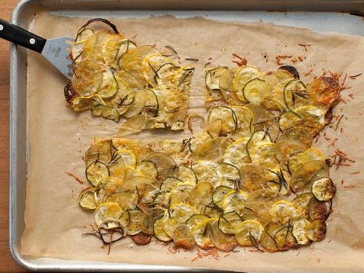 Gratin from potatoes, zucchini and yellow zucchini