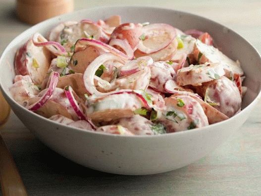 Potato salad with chipotle pepper