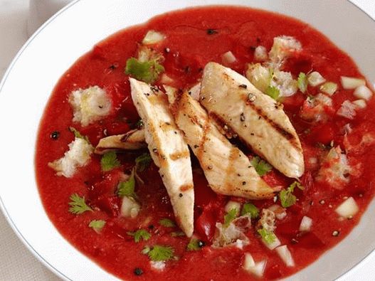 Gazpacho soup with fried chicken in lime juice