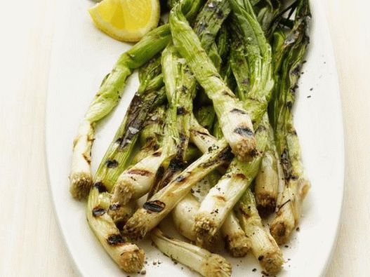 Grilled green onions