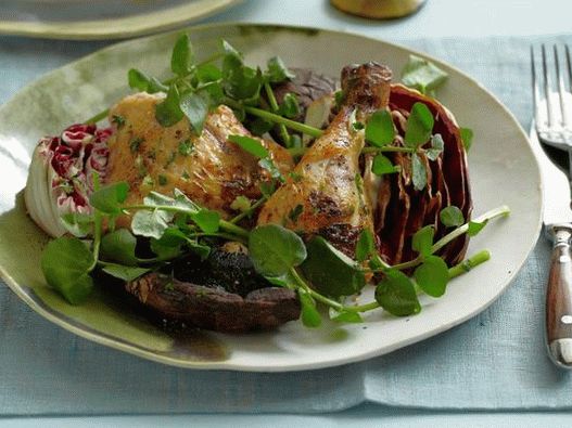 Salad of grilled garlic chicken, portobello and radicchio mushrooms