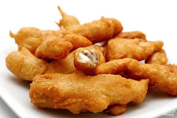 Fish in batter with mayonnaise