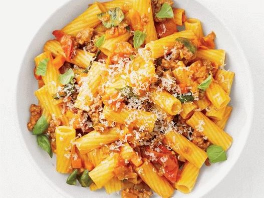 Photo of rigatoni with summer bolognese