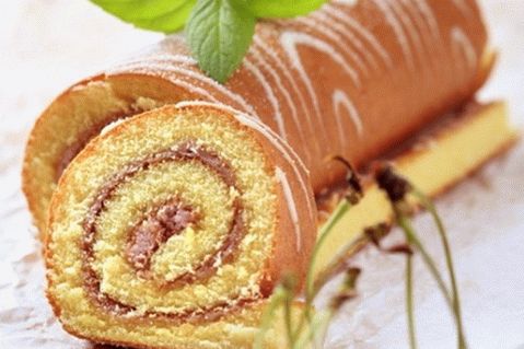 Condensed milk roll