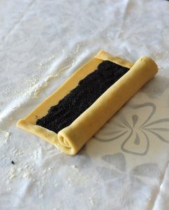 Roll with poppy seeds and nuts
