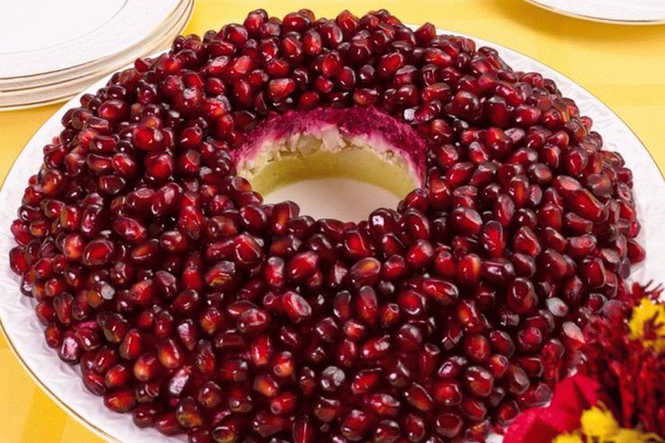 Salad "Pomegranate Bracelet"