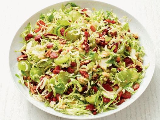 Photo Brussels sprouts salad