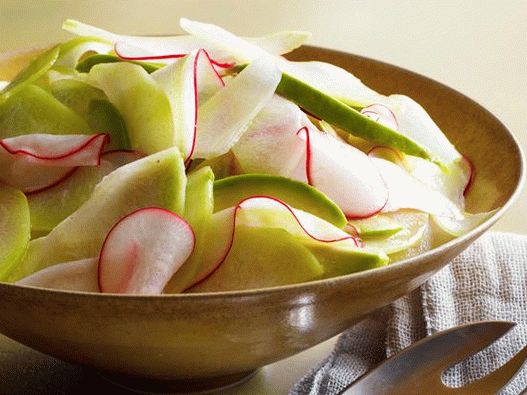 Photo Chayot and Avocado Salad