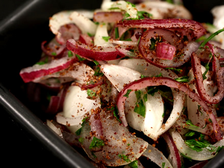 Turkish onion salad