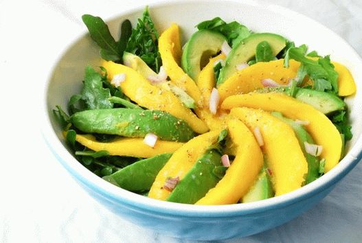 Photo Mango and Avocado Salad