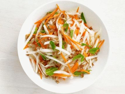 Photo Carrot and Hikama Salad