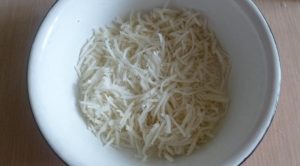 Radish and Nut Salad