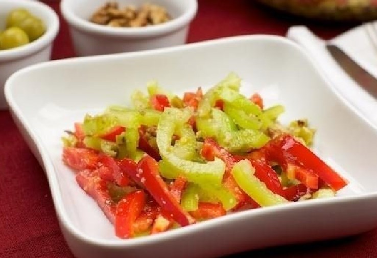 Sweet pepper salad