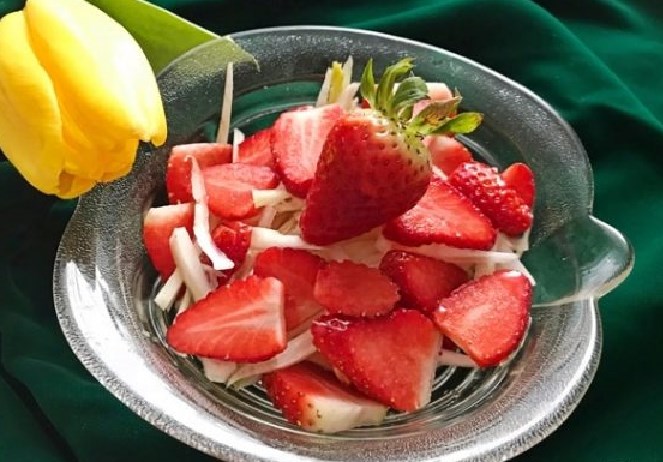 Strawberry Fennel Salad