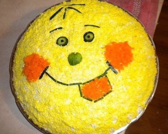 Salad “Gingerbread Man”