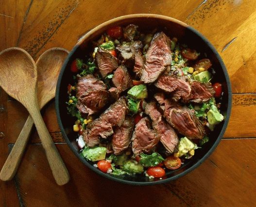 Photo Salad with beef and beans