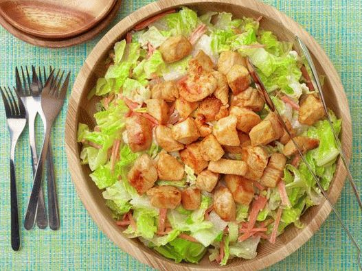 Photo Salad with Buffalo Chicken and Blue Cheese