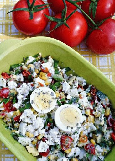 Photo Salad with cucumbers and ham