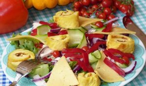 Omelette salad