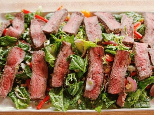 Photo Salad with Roasted Beef