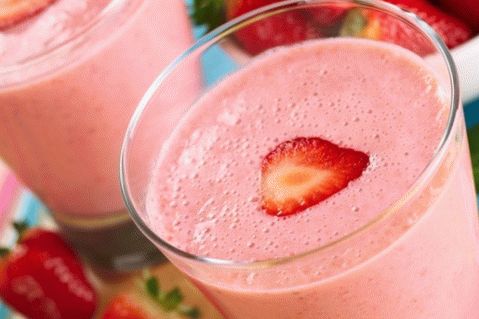 The fastest strawberry smoothie