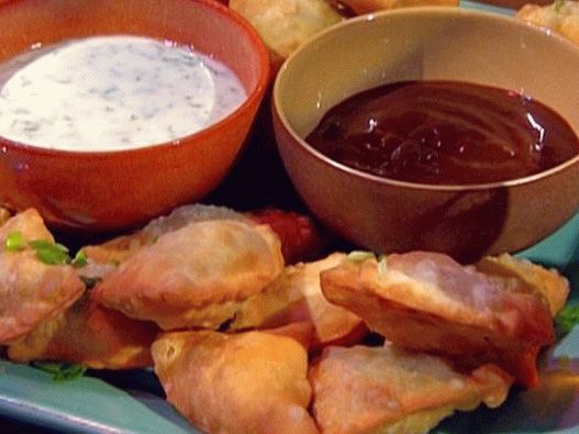 Photo of Samsa with vegetables