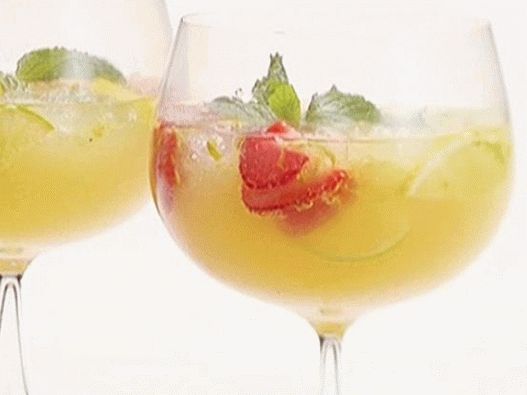 Photo of Sangria with champagne