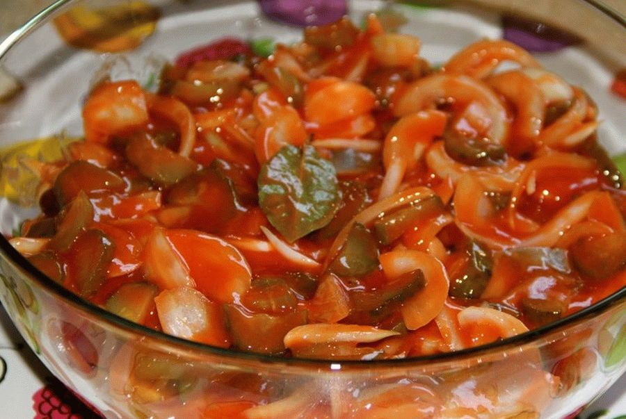 Herring in vegetable sauce