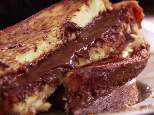 Photo Sandwich-croutons with chocolate-nut paste