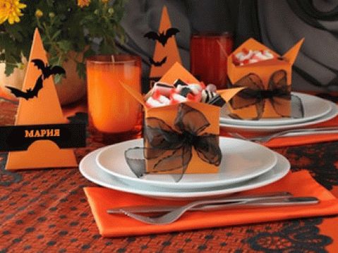Halloween table setting: ideas and their implementation